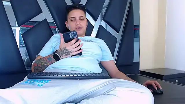 karla_sexy21 on StripChat