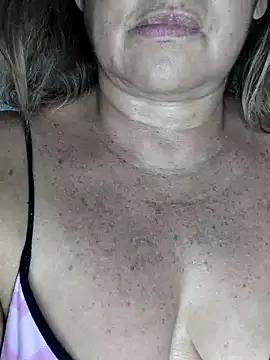 Kasandra_Ho on StripChat