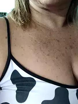 Kasandra_Ho on StripChat