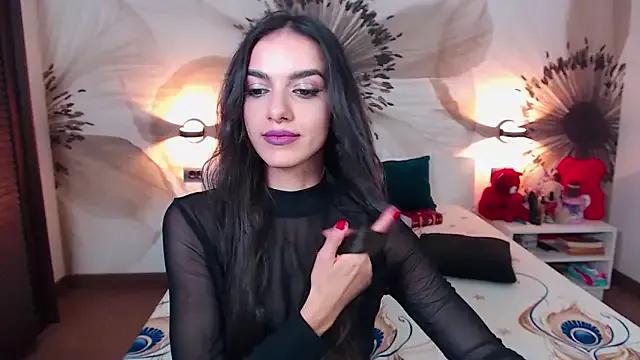 KatherineBisou on StripChat