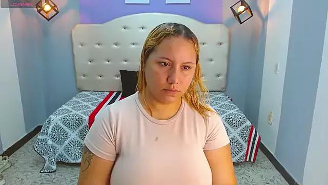 Kathiasaints on StripChat