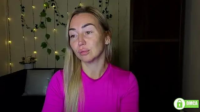 Freechat Kiss_julli88I on StripChat