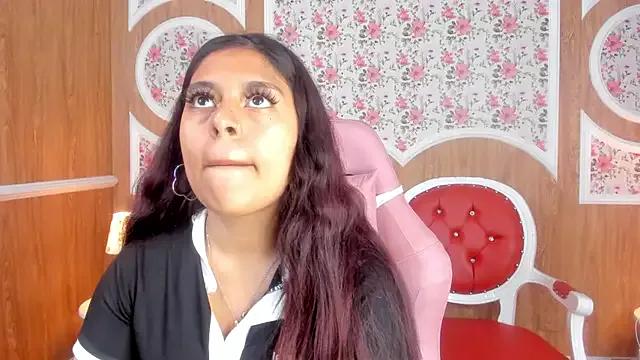 Freechat KonnyDesire on StripChat