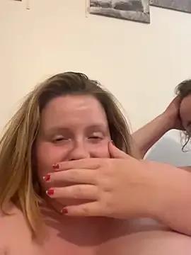 Lacoquinedu636 on StripChat