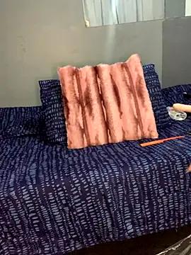 Lady-Amina on StripChat