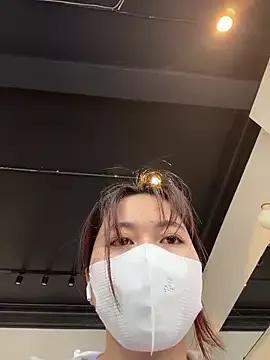 Lami_Mi on StripChat