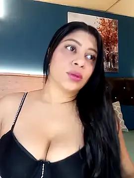 Lashmy111 on StripChat