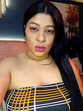 Lashmy111 on StripChat