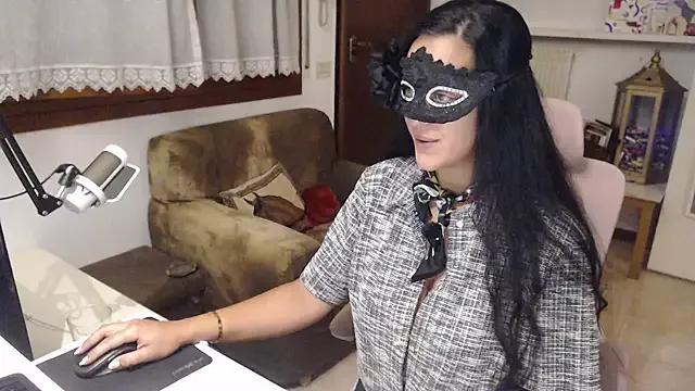 LasolitaAuri on StripChat