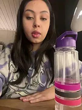 Freechat lau_laulu on StripChat