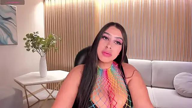 LeahLombardi_ on StripChat