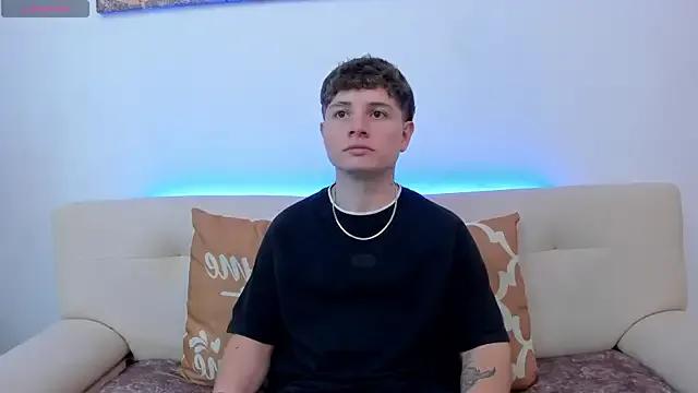 Freechat Leoo_Miller on StripChat