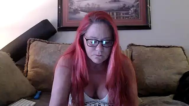 LexxiLeeds on StripChat