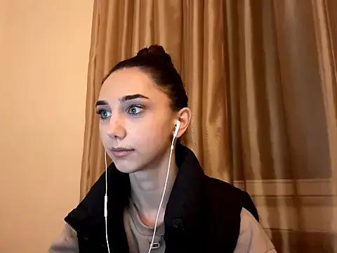 Freechat LinaMour on StripChat