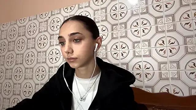 Freechat LinaMour on StripChat
