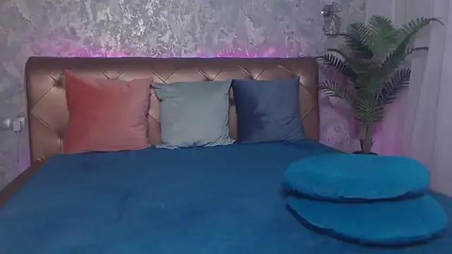 LindaMaia on StripChat