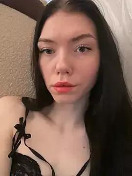 Lisaaa_Alisa on StripChat