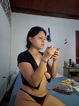 lombarlana-89 on StripChat