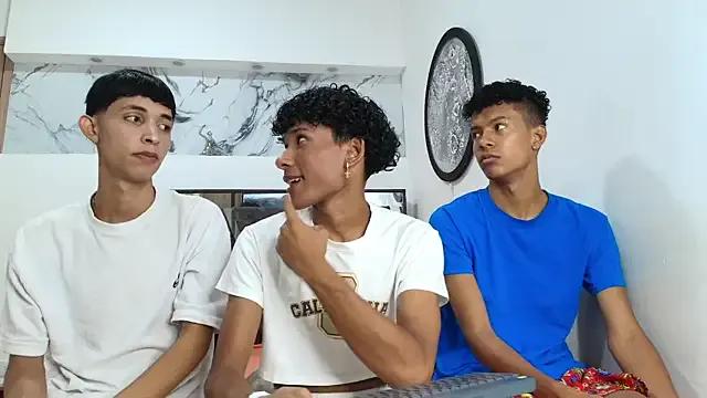 LONDON_BOYS1 on StripChat