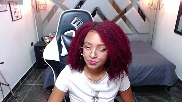 Lorena_Vieira_ on StripChat