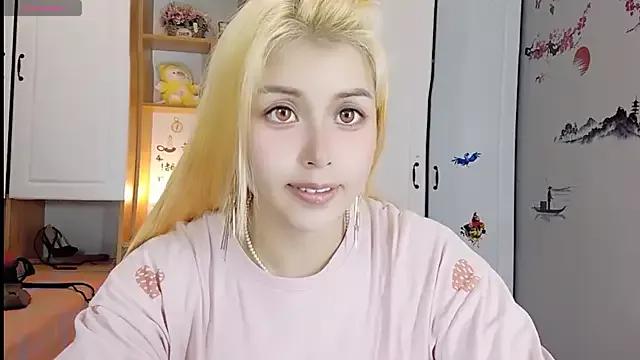 Lucky-xiuxiu on StripChat