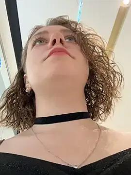 lucy-joy on StripChat