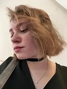 lucy-joy on StripChat