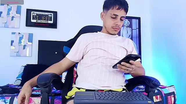 Luke_Stone on StripChat