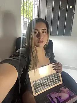 Luna_traviesa_xxx — Flash titts