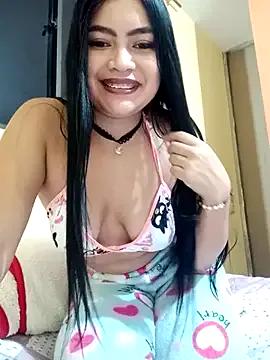 LunaaRosse on StripChat