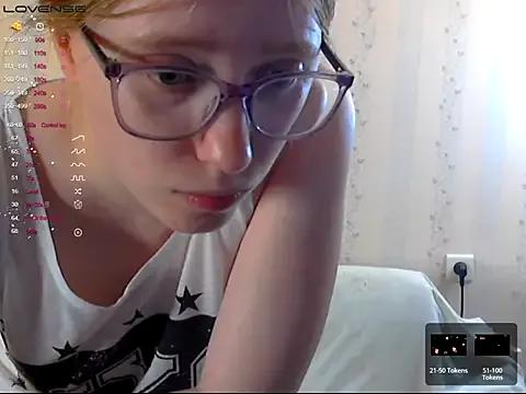 Freechat LustfulSarah on StripChat