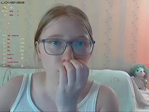 Freechat LustfulSarah on StripChat