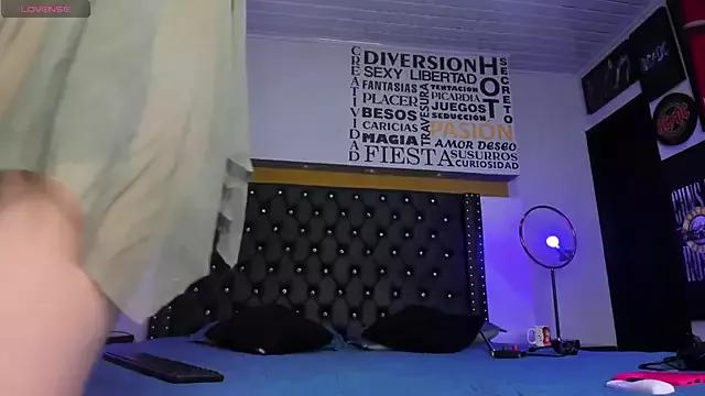 MADISSONLOVE_ on StripChat