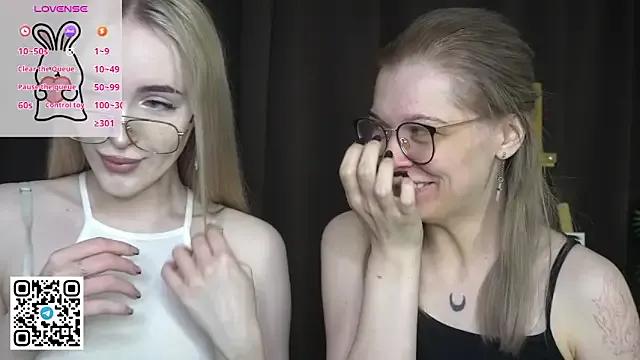 Freechat MaeEversley on StripChat