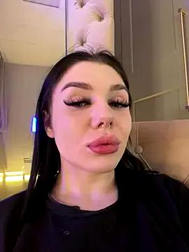 MaeveMoon — show breasts