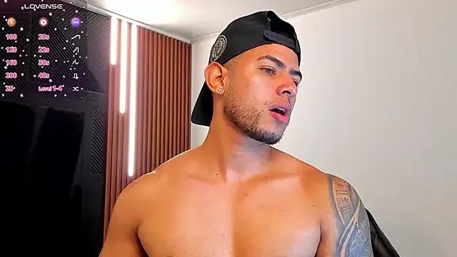 marco_garciia_ on StripChat