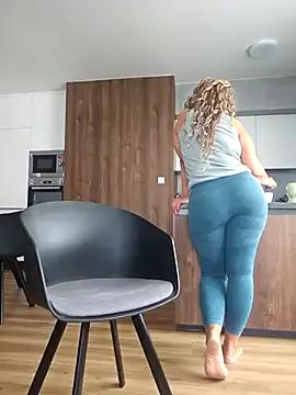 MariaRichi_ on StripChat