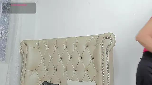 Freechat MatureHorny_70 on StripChat