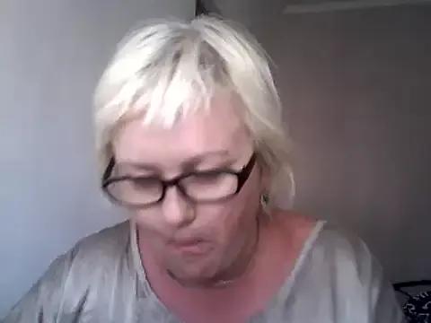 Mayya4321 on StripChat