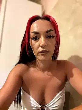 MeganFoxiy on StripChat