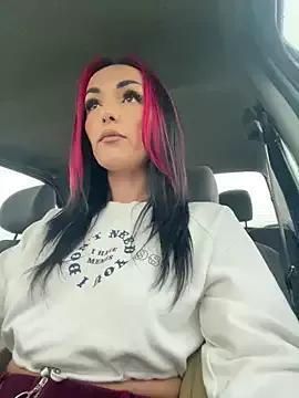 MeganFoxiy on StripChat