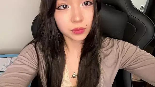 melana_love on StripChat