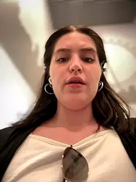 Freechat meow_girl on StripChat