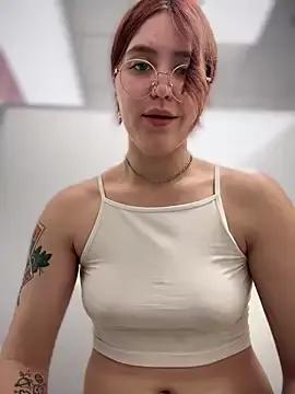 Freechat meow_girl on StripChat