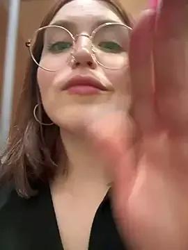 Freechat meow_girl on StripChat