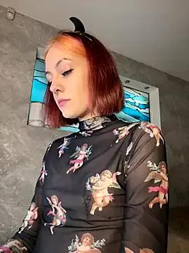 Freechat MeryWeaver on StripChat