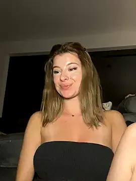 Mia-Minou on StripChat