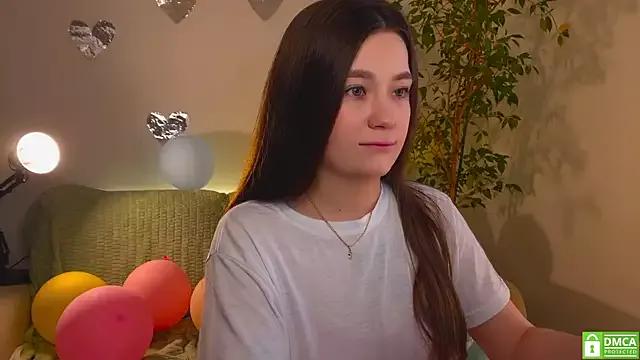 mia_here on StripChat