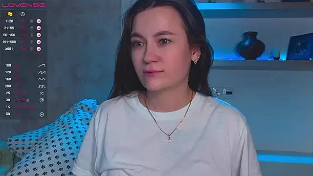 mia_here on StripChat