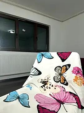 MiaKiittyy — lets make that legings wet XOxo !